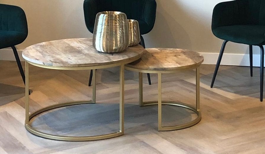 Bijzettafel set 2 stuks (mangohout + gouden frame), Huis en Inrichting, Tafels | Bijzettafels, Minder dan 55 cm, Rond, Zo goed als nieuw