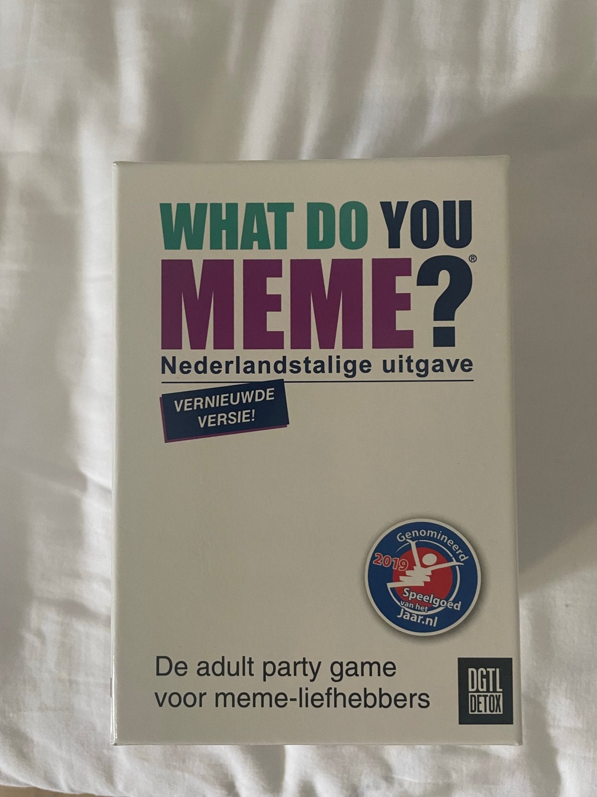 What Do You Meme? - Nederlandse uitgave (vernieuwde versie), Drie of vier spelers, Ophalen, Zo goed als nieuw