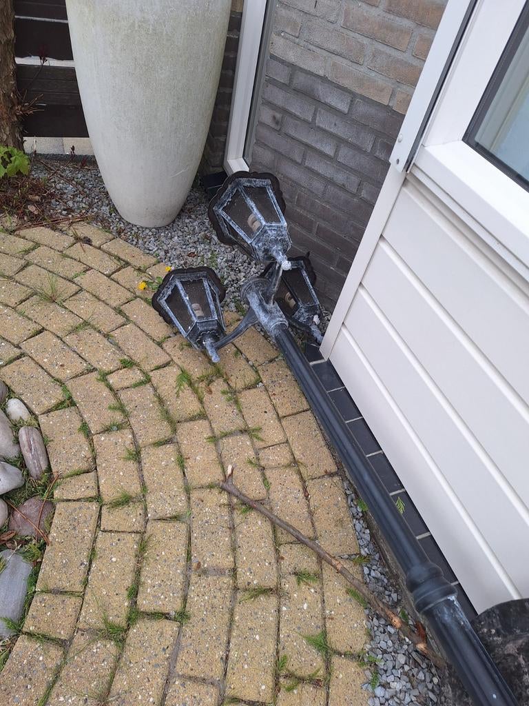 Lantaarnpaal met drie lampen, Gebruikt, Staande lamp, Ophalen of Verzenden, Netvoeding