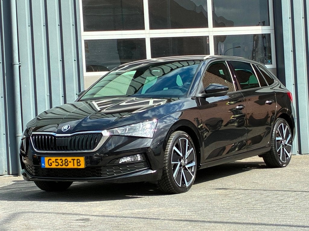Skoda Scala 1.5 TSI Sport Business Automaat Carplay Climatec, Auto's, Skoda, Bedrijf, Te koop, Scala, ABS, Adaptive Cruise Control