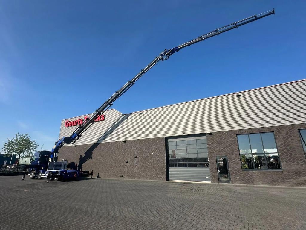 Volvo FH 540 8X4 TREKKER / BAKWAGEN MET PALFINGER PK135.002, Auto's, Achterwielaandrijving, Euro 6, 405 pk, Blauw
