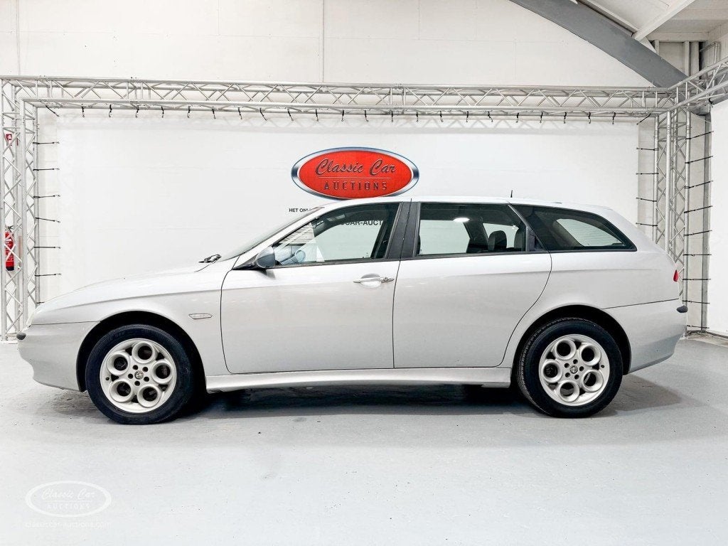 Alfa romeo 156 2.0 TS  - ONLINE AUCTION, Auto's, Alfa Romeo, Gebruikt, Handgeschakeld, Zilver of Grijs, Stationwagon