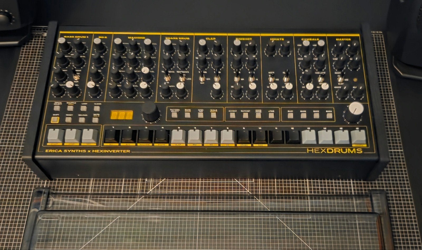 Erica Synths HexDrums  met Decksaver, doos, bon en garantie, Ophalen of Verzenden, Zo goed als nieuw, Overige aantallen, Overige merken
