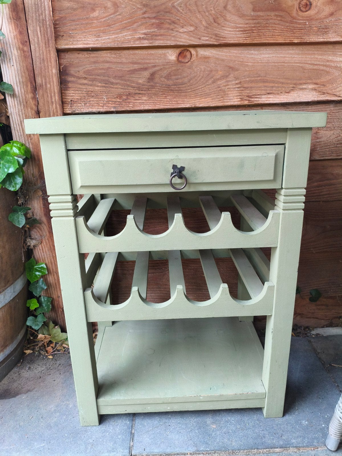 Wijnrek met lade - 79x48x58,5 cm de kleur is oud groen, Ophalen of Verzenden, Gebruikt, Hout, Minder dan 50 cm