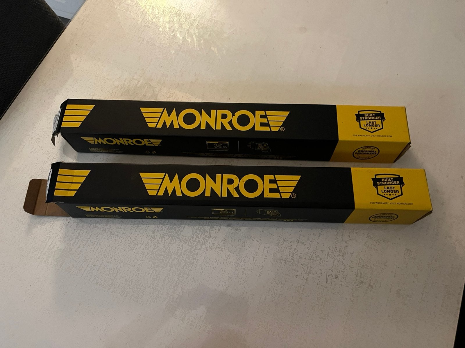 2 schokdempers/schokbrekers Monroe, Ophalen