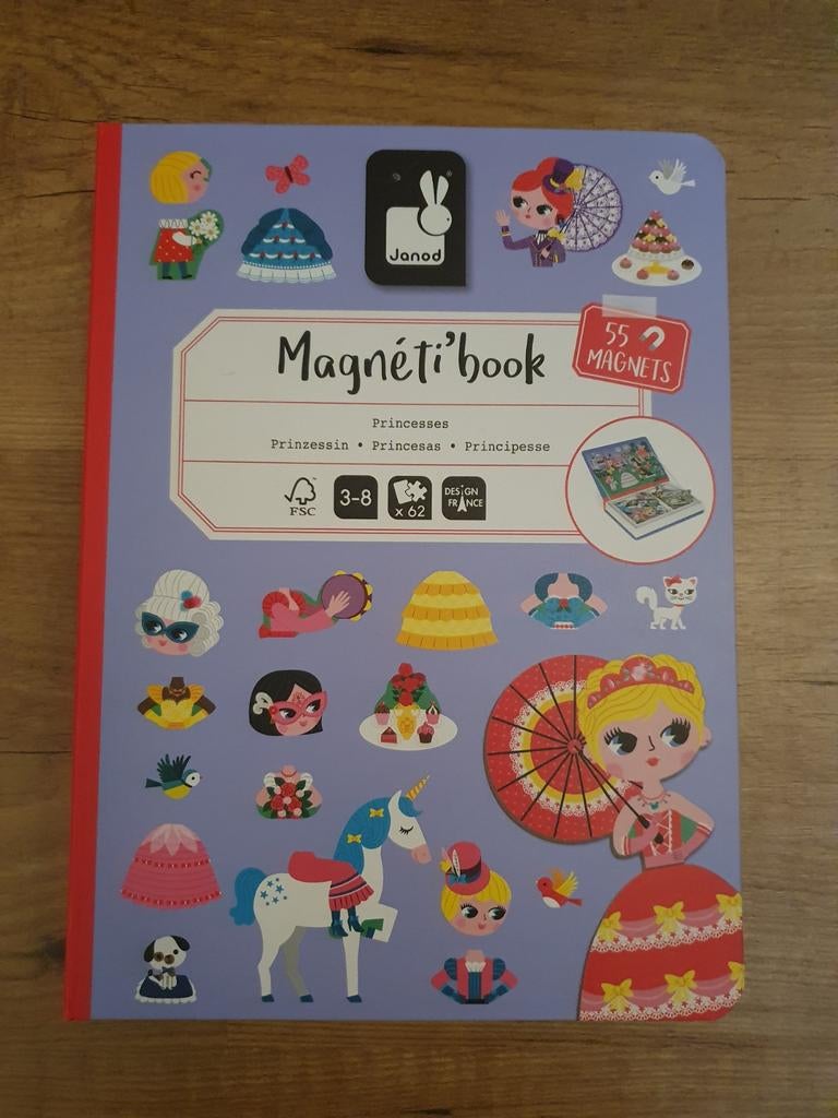 Magneti book Prinsessen, Ophalen of Verzenden, Zo goed als nieuw