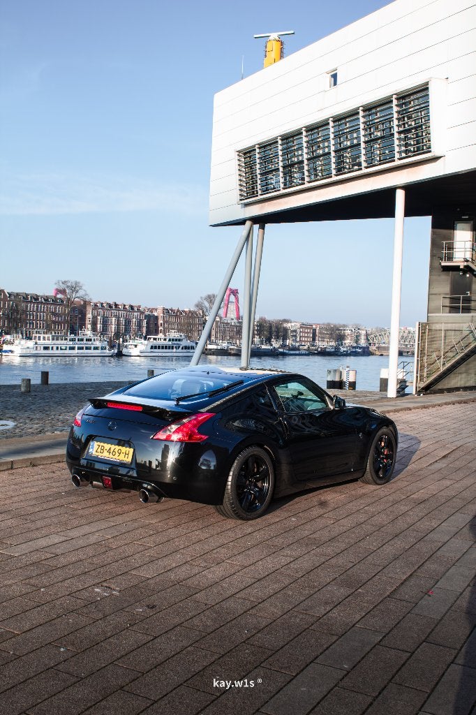 Nissan 370Z - 2011 - 141.xxx KM - HKS uitlaat - verlaagd, Auto's, Automaat, Achterwielaandrijving, Zwart, Zwart