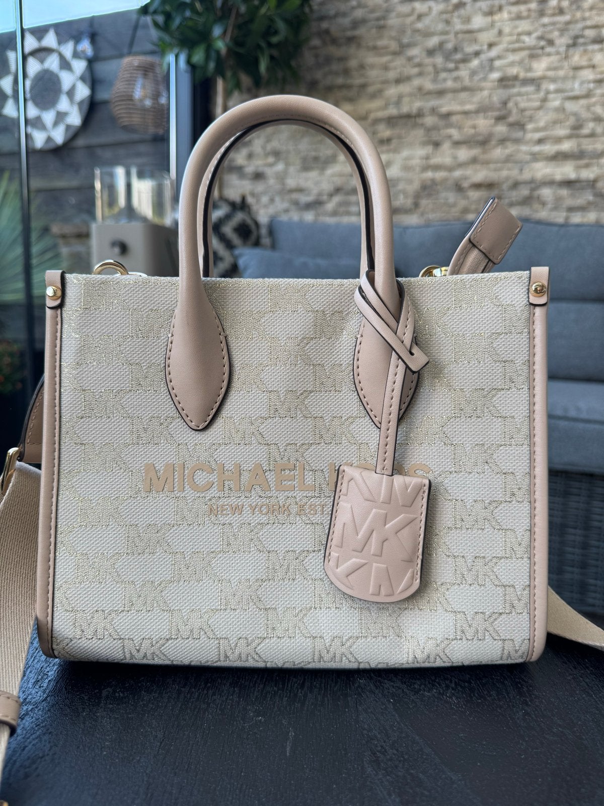 Michael Kors Mirella Shopper Tas - Nieuwstaat, Sieraden, Tassen en Uiterlijk, Tassen | Damestassen, Ophalen, Nieuw, Beige, Shopper