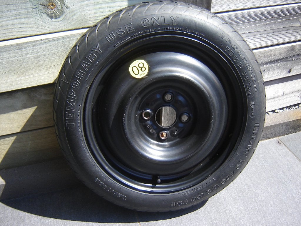 Thuiskomer "Toyota Yaris", Auto-onderdelen, Banden en Velgen, Ophalen, 15 inch, Banden en Velgen, Nieuw