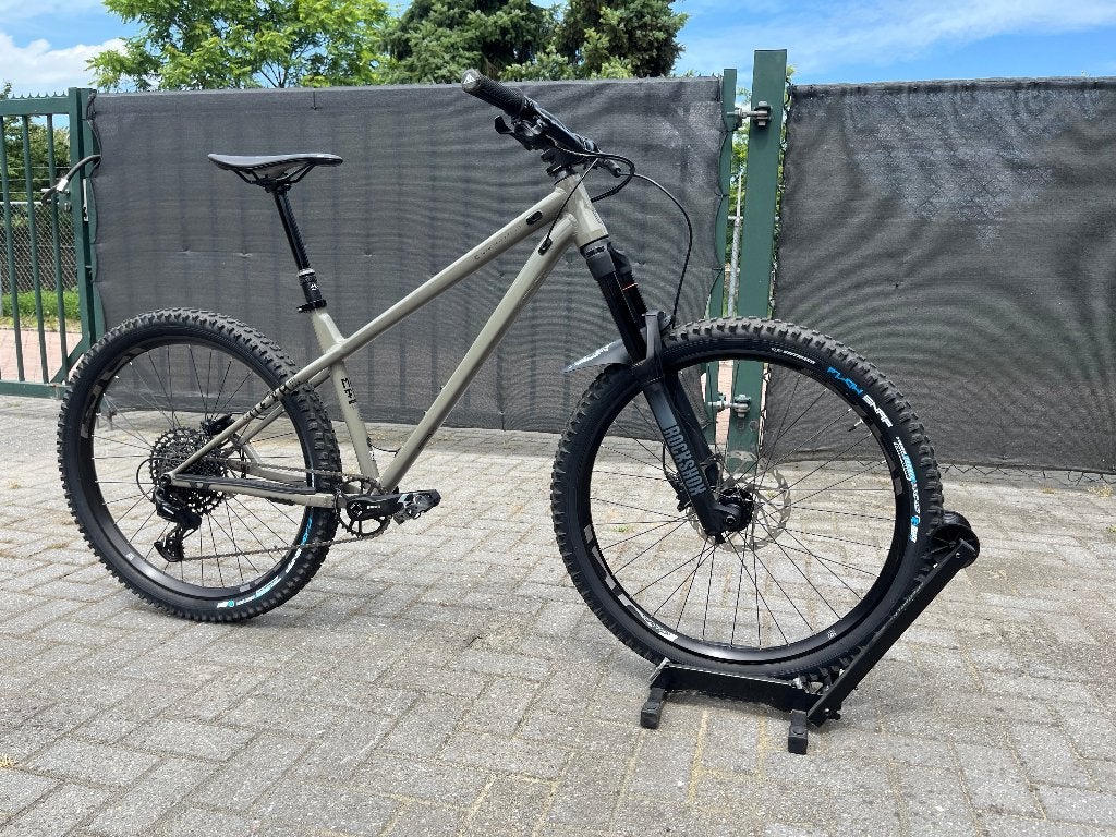 Commencal Meta V2 HT All Mountain/ Enduro MTB maat M, Hardtail, Zo goed als nieuw, Schijfrem, Ophalen