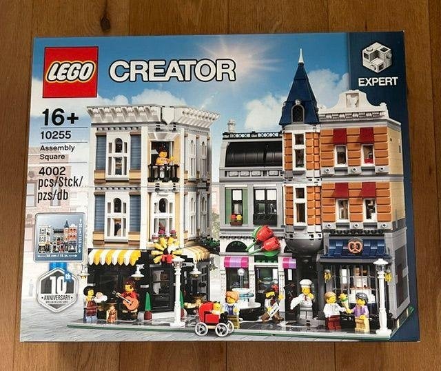 Lego 10255 Assembly square mint in sealed box, Lego, Nieuw, Ophalen of Verzenden, Compleet