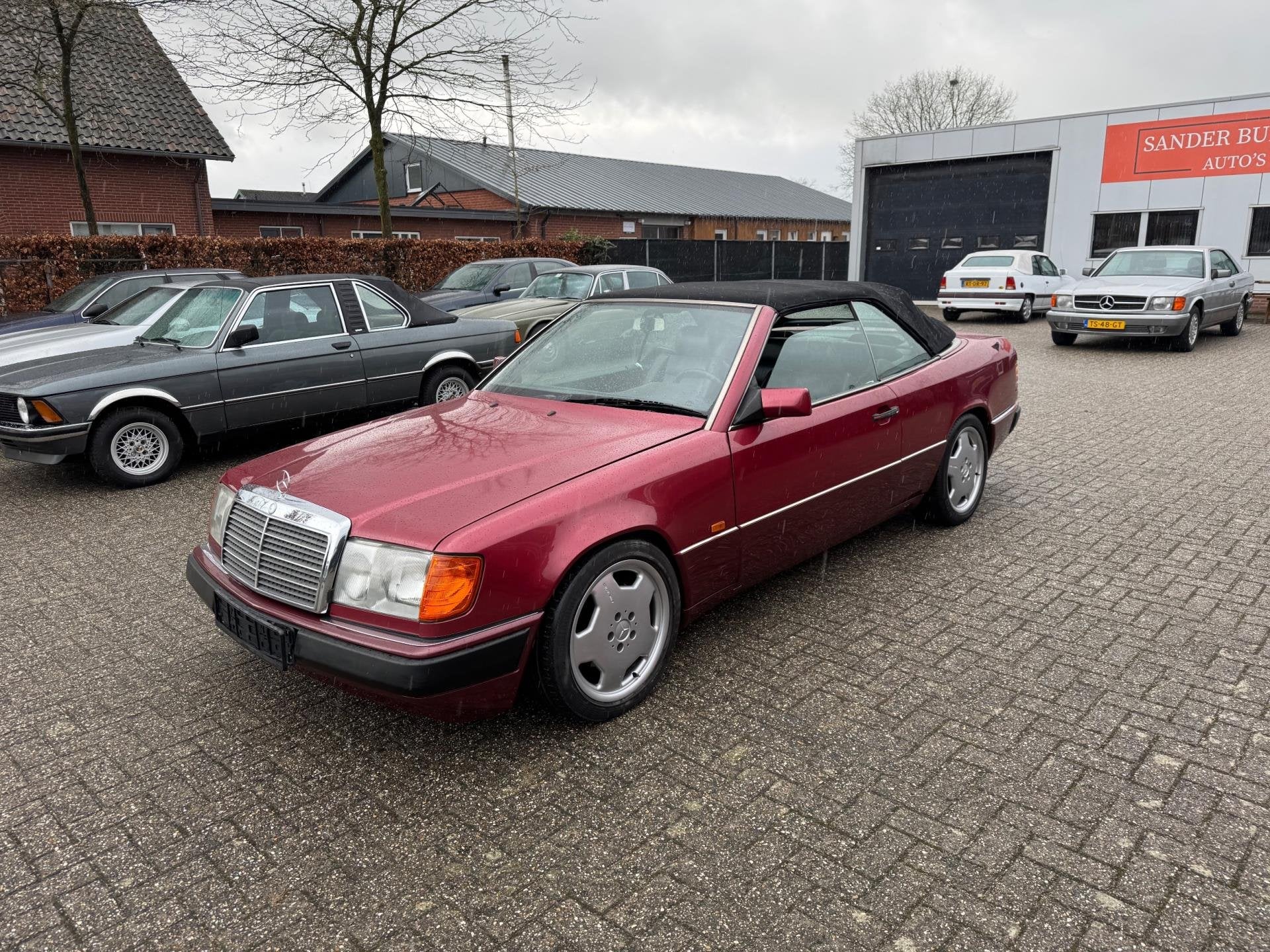 Mercedes-Benz W124 Cabrio 300 CE-24 Automaat / 1993 / Aircon, foto 10