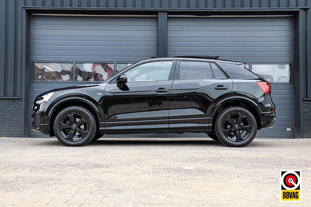 Audi Q2 35 TFSI Sport S-Line |LED|PANODAK|KEYLESS|STOELVERW., Auto's, Audi, 4 cilinders, Zwart, Leder, Bedrijf