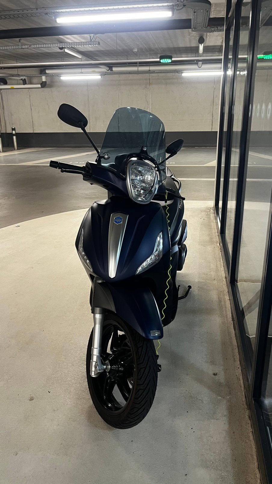 Piaggio Beverly 350s, Fietsen en Brommers, Scooters | Piaggio, Ophalen, Overige modellen, Zo goed als nieuw, Benzine