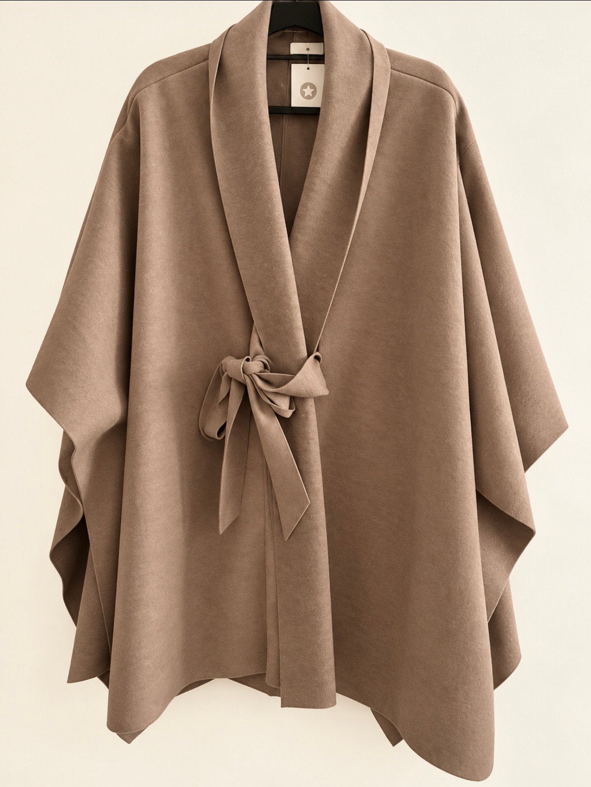 Mooie poncho, Ophalen of Verzenden, Nieuw, Maat 42/44 (L), Beige