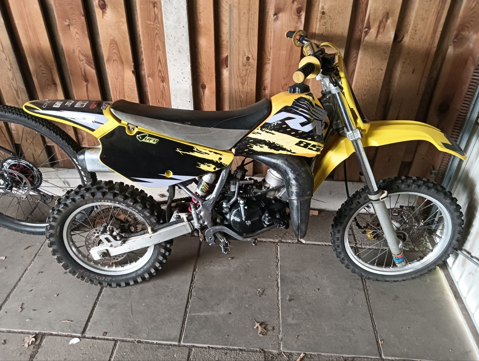 Suzuki RM80 Crossmotor - Heeft Aandacht Nodig, Fietsen en Brommers, Brommers | Crossbrommers, Ophalen