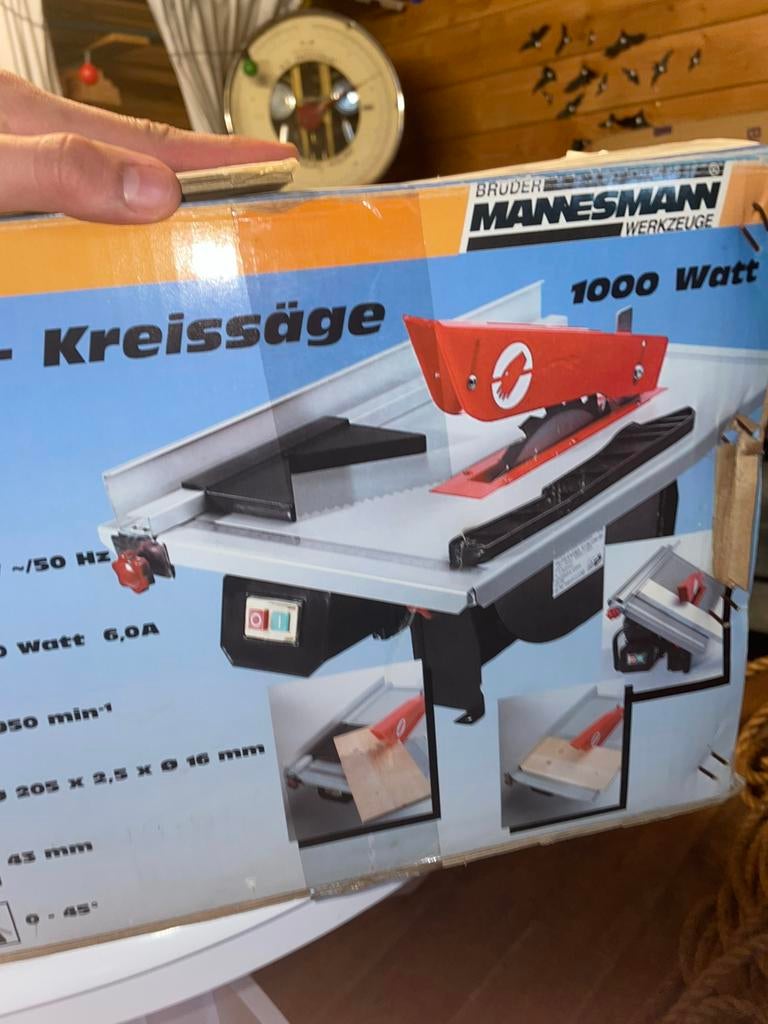 Zaagtafel nieuw, Doe-het-zelf en Verbouw, Gereedschap | Zaagmachines, Cirkelzaag, 70 mm of meer, Ophalen of Verzenden, Zo goed als nieuw