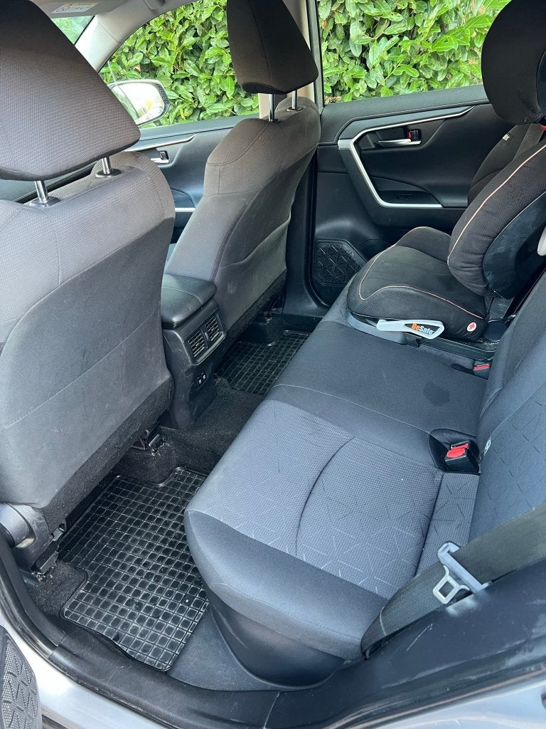 Foto 11 van Toyota Rav4 2.5 Hybrid AWD 2019 - technisch goed