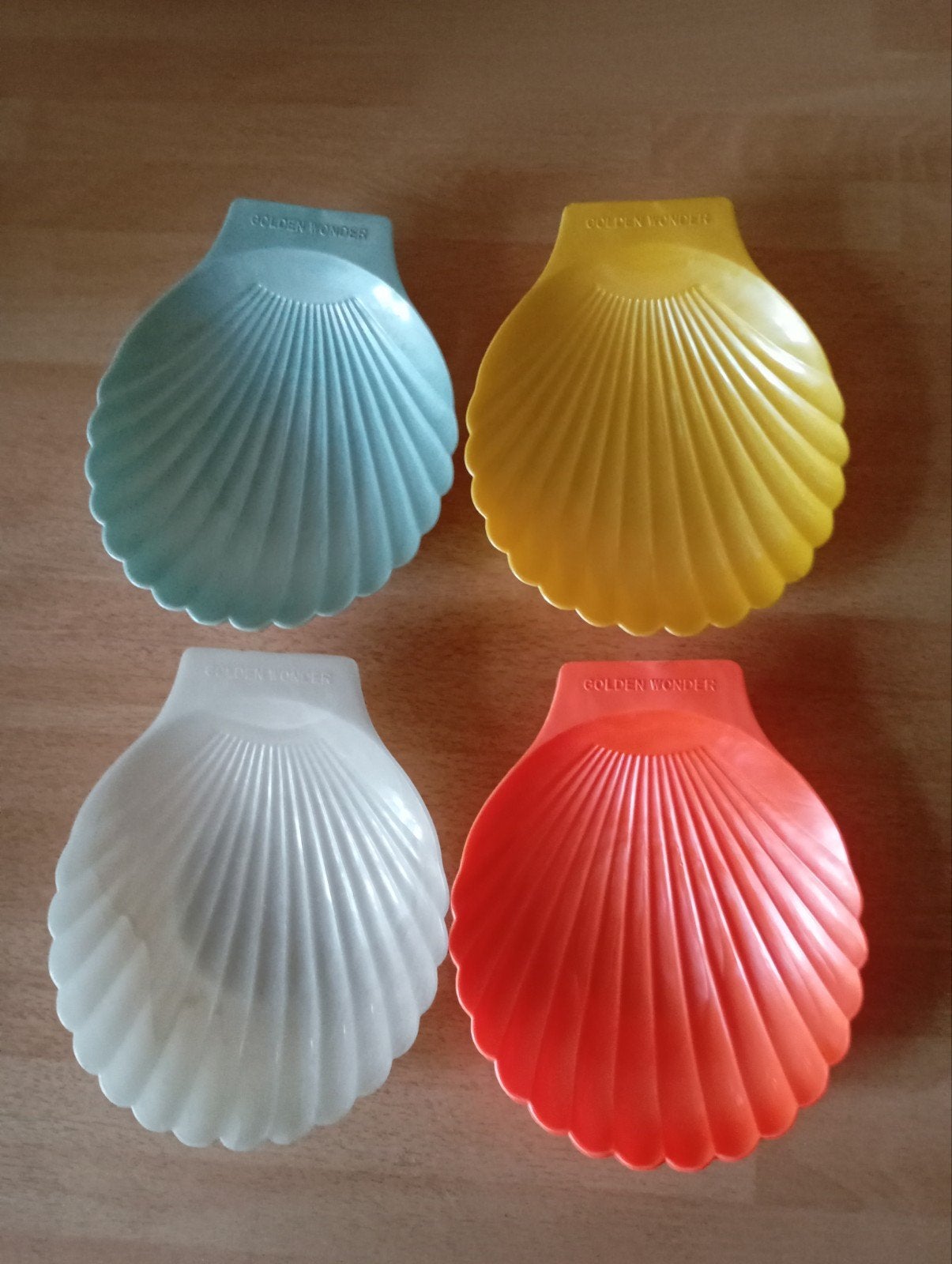 Vintage chips schaaltjes Golden Wonder, Ophalen of Verzenden, Glas, Overige stijlen, Schaal of Schalen