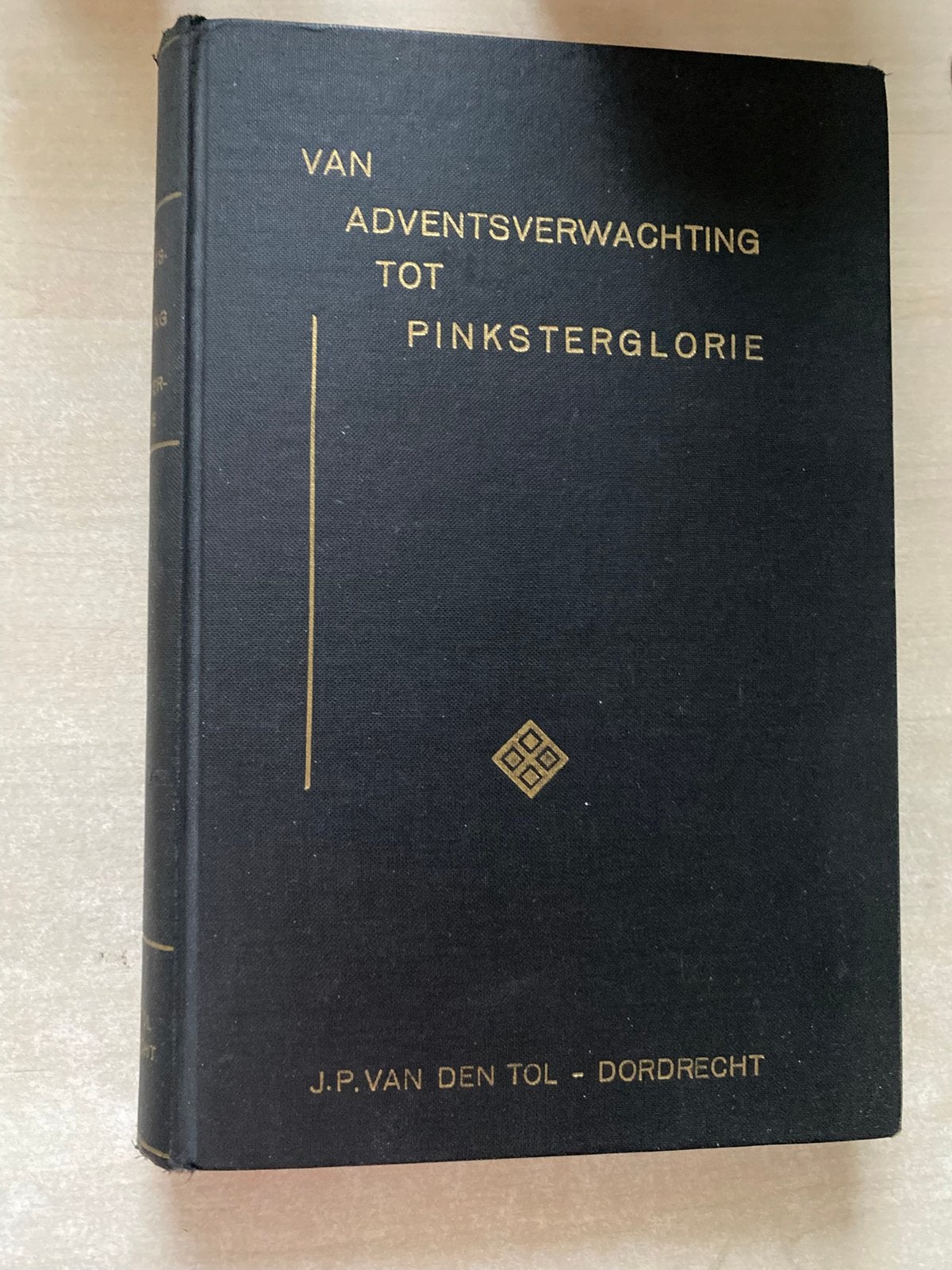 Van Adventsverwachting tot Pinksterglorie / 20 preken, Ophalen of Verzenden, Zo goed als nieuw