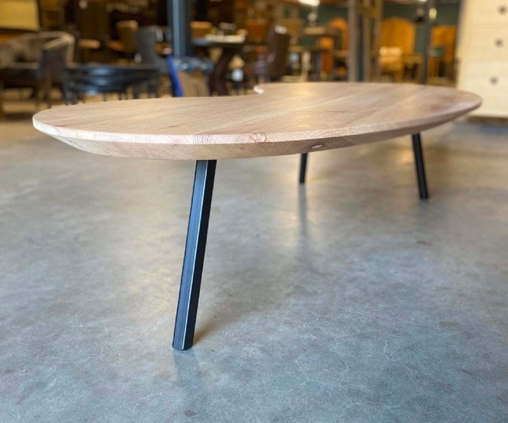 Organische salontafel 'levermodel', Huis en Inrichting, Verjongd, Eikenhout, Nieuw, 150 tot 200 cm