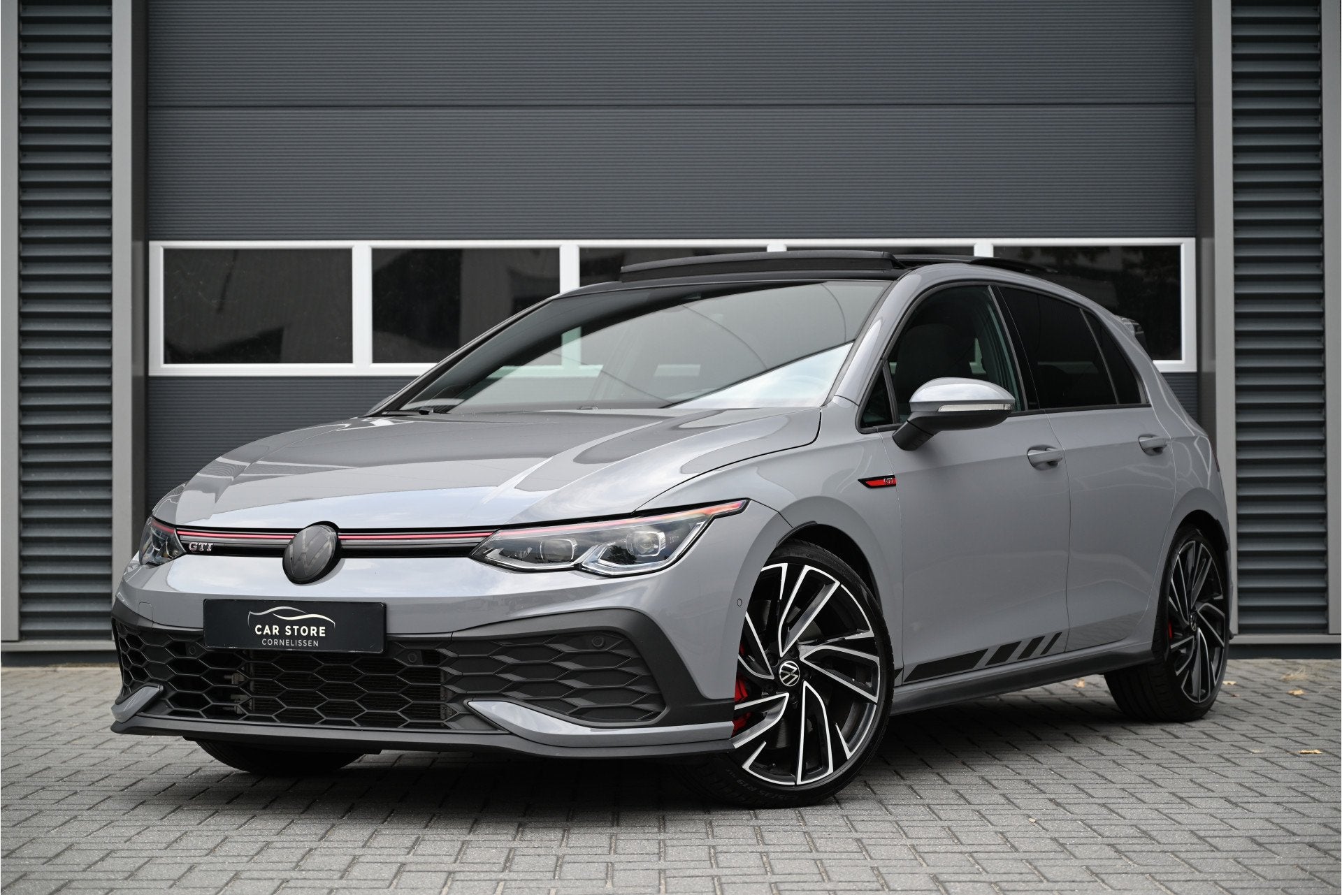Volkswagen Golf 2.0 TSI GTI CLUBSPORT 300 PK / PANO / IQ LIG, Auto's, Volkswagen, Gebruikt, Euro 6, 4 cilinders, 1984 cc