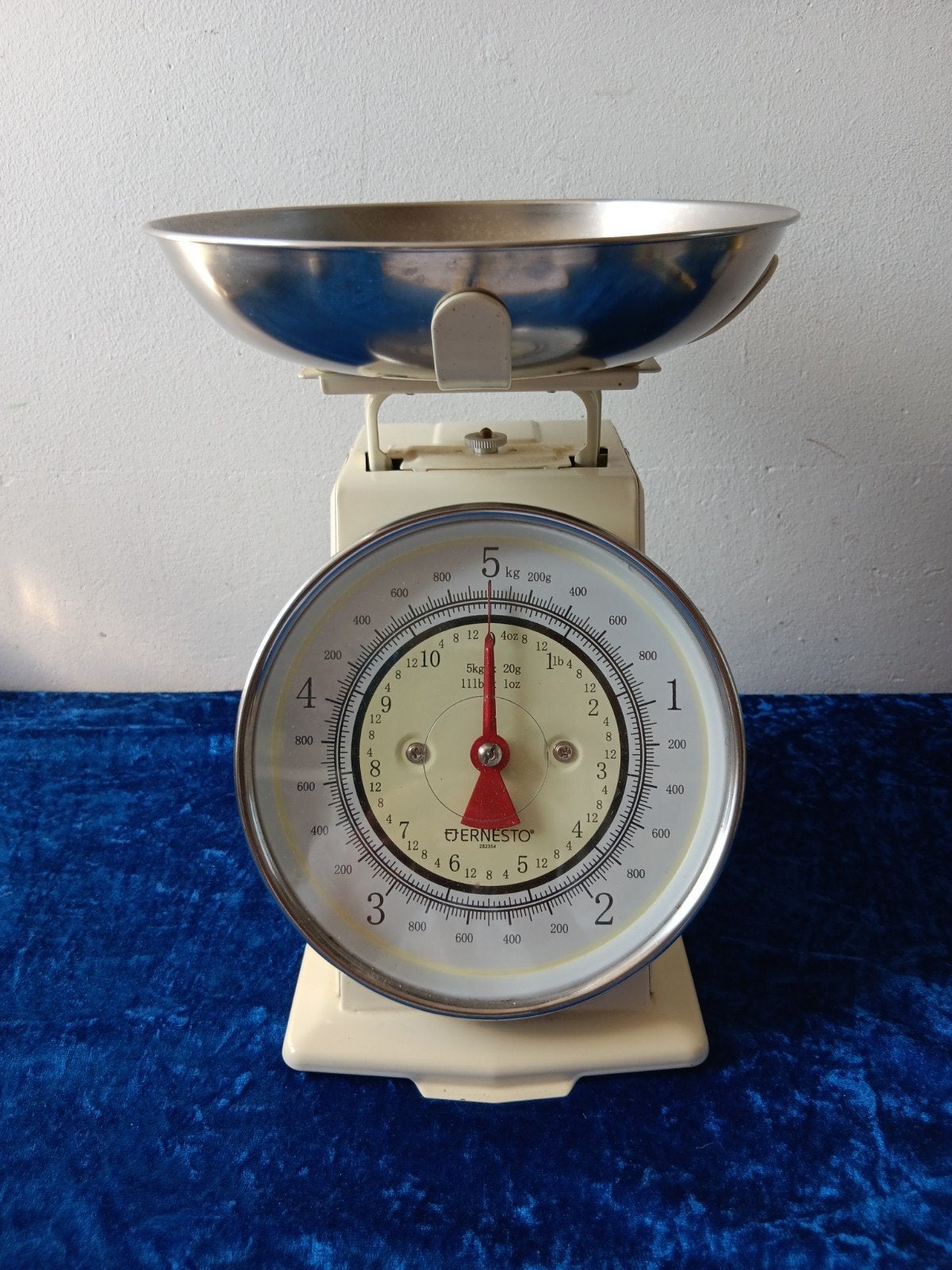 Ernesto retro mechanische keukenweegschaal crèmekleurig, Ophalen of Verzenden
