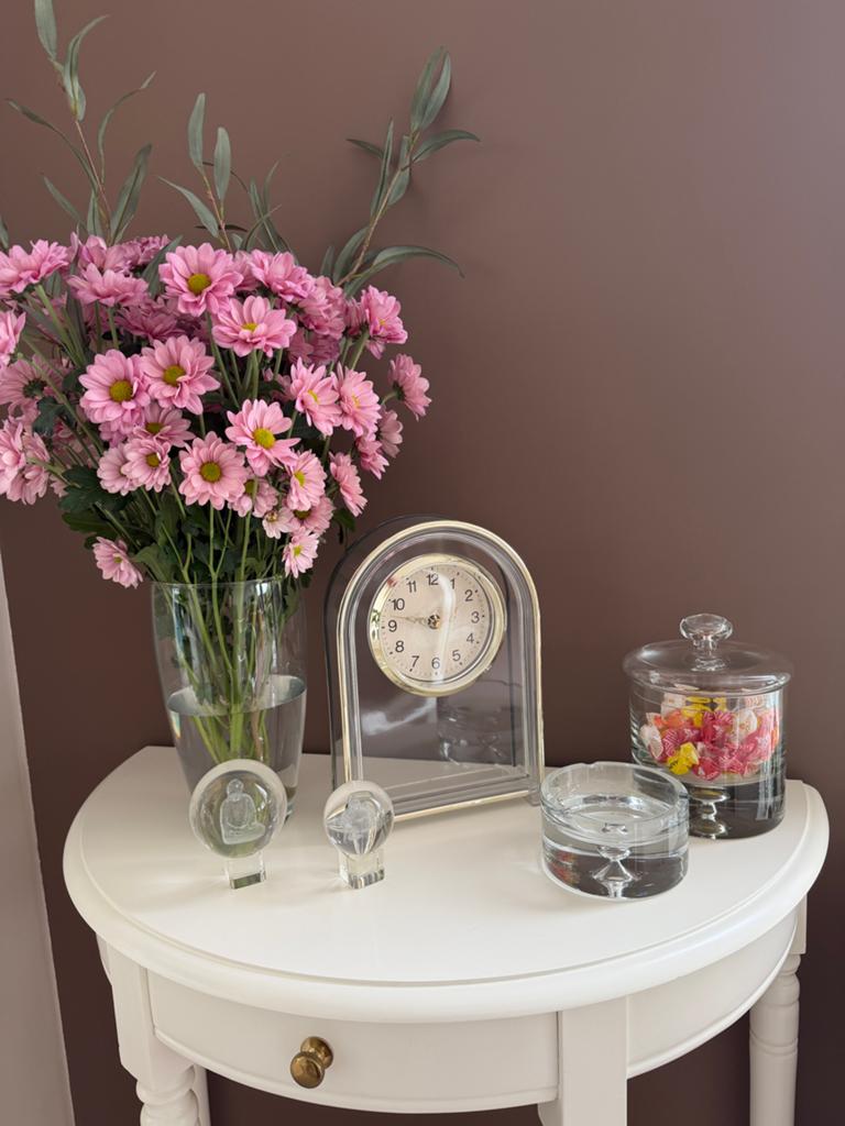 Elegante tafelklok met gouden accenten, Ophalen, Zo goed als nieuw, Glas, Minder dan 100 cm