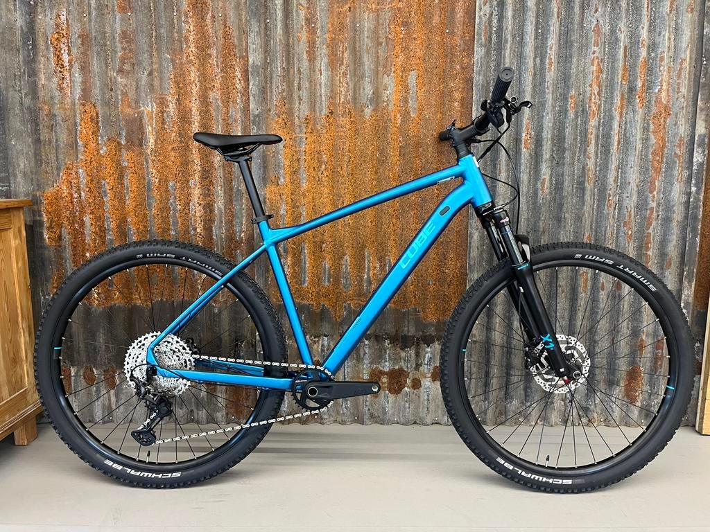ATTENTION PRO ELECTRICBLUE/BLUE, 57 cm of meer, Hardtail, Nieuw, Schijfrem