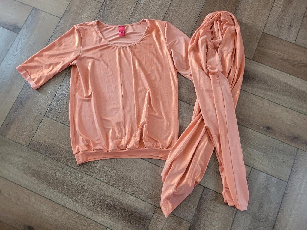 Prachtig shirt met sjaal van Only M, maat S, Oranje, Ophalen of Verzenden, Zo goed als nieuw, Korte mouw