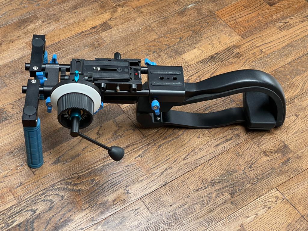 Schouder Rig + Follow Focus & Lensringen (15mm) - Topstaat, Ophalen of Verzenden, Zo goed als nieuw