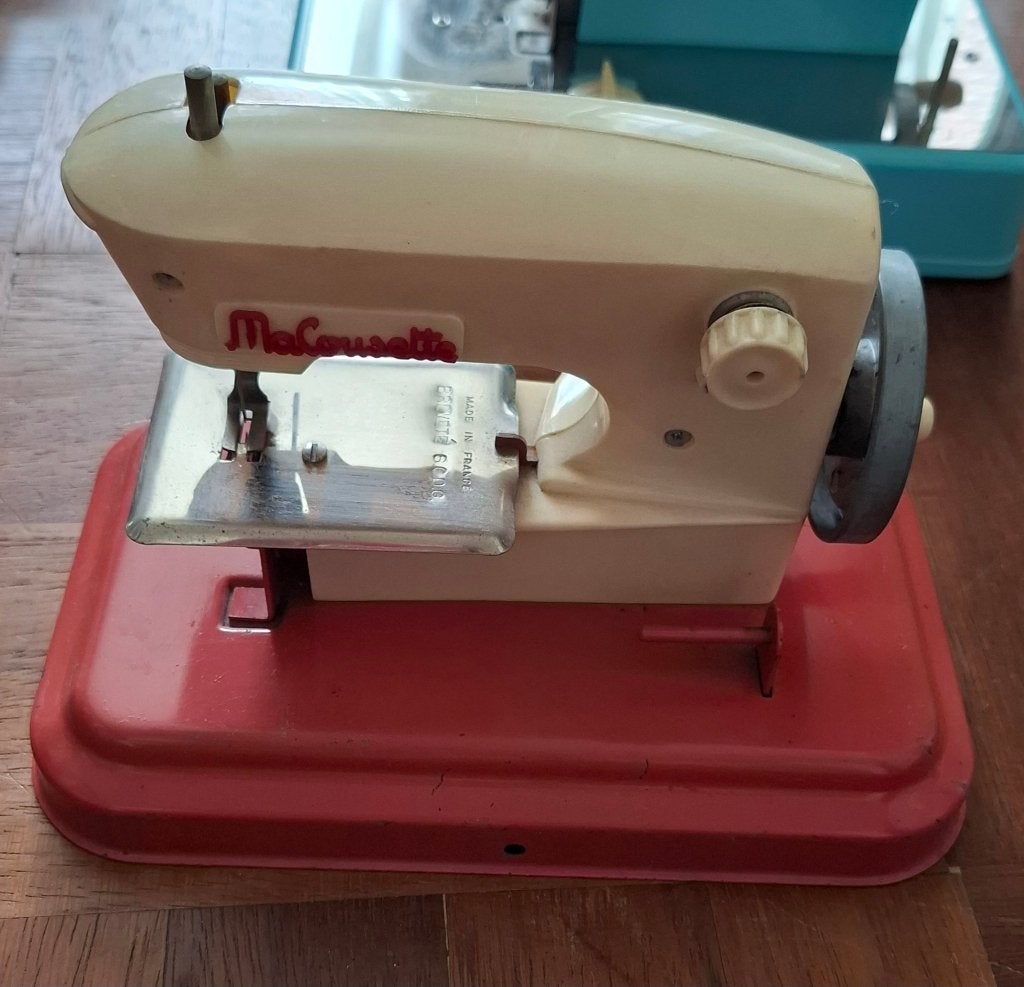 Vintage kinder naaimachine MaCousette rood, Ophalen of Verzenden, Zo goed als nieuw
