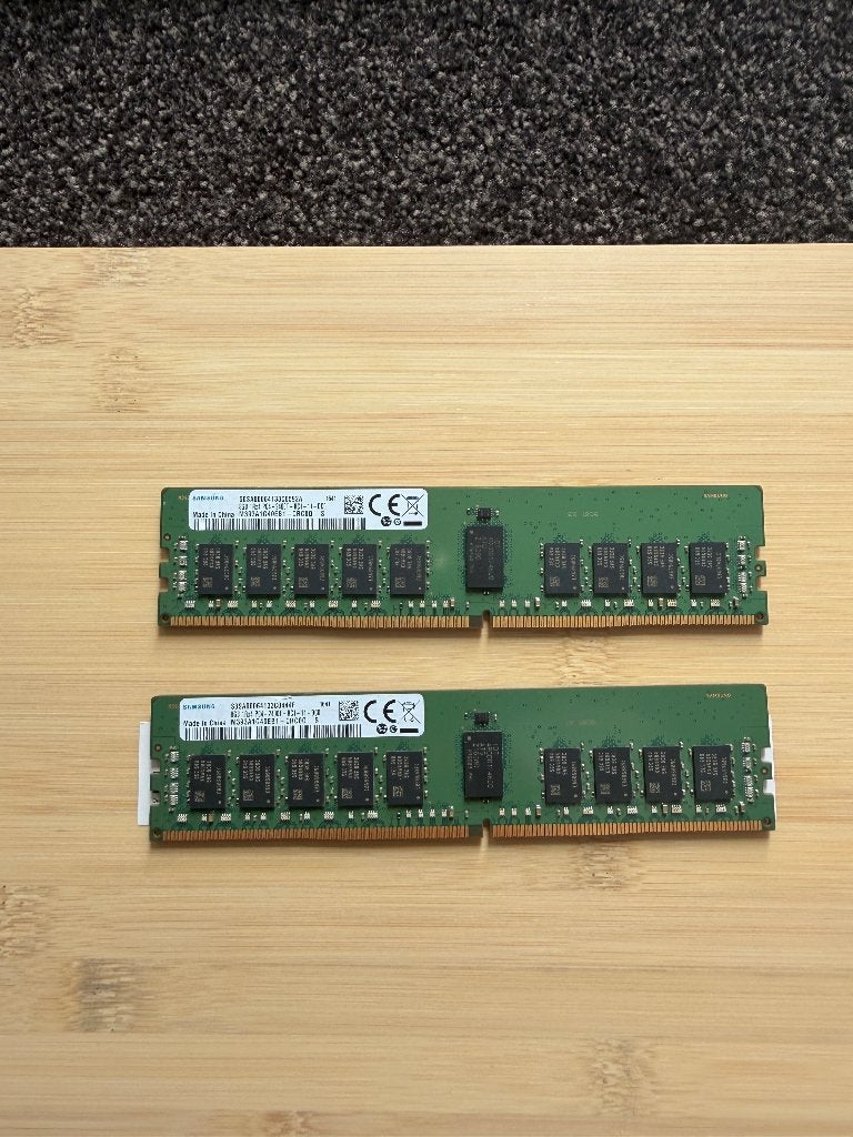 Samsung 8GB 1Rx4 PC4-2400T-RC1-11-DCO, Computers en Software, RAM geheugen, Ophalen of Verzenden, DDR4