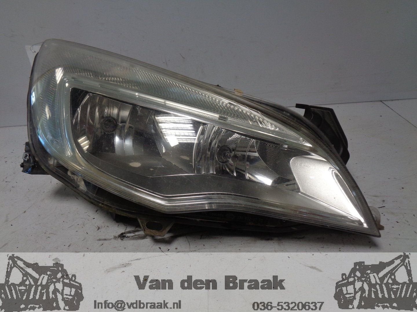 Opel Astra 2009-2015 Koplamp rechts, Auto-onderdelen, Verlichting, Opel, Gebruikt, Herkomst onderdeel bekend, 3 maanden garantie
