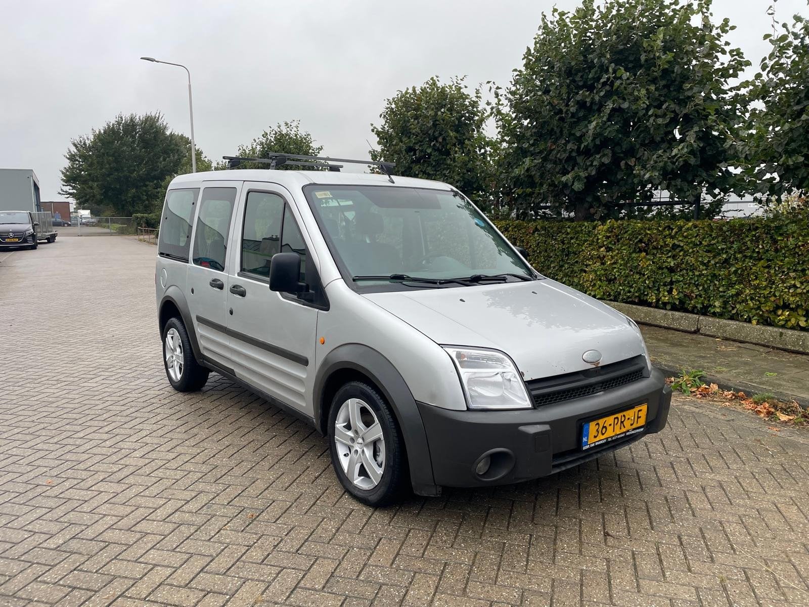 Ford Tourneo Connect 1.8-16V SWB, Auto's, Voorwielaandrijving, 745 kg, Gebruikt, Origineel Nederlands