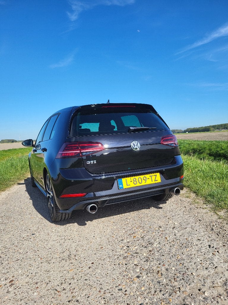 Volkswagen Golf GTI 2.0 TSI 230pk 5D DSG 2017 Zwart, Zwart, 4 cilinders, Alcantara, Zwart