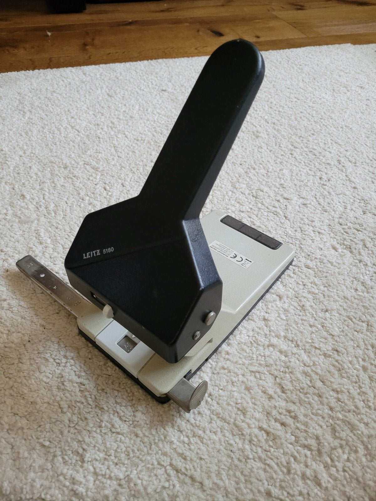 Leitz perforator, Ophalen of Verzenden, Gebruikt