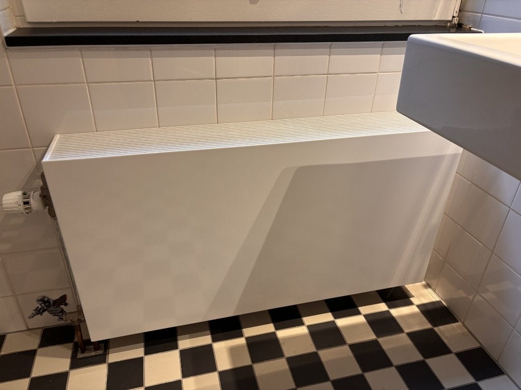 radiator ombouw Sentimo, Ophalen, Zo goed als nieuw, Wit, Metaal