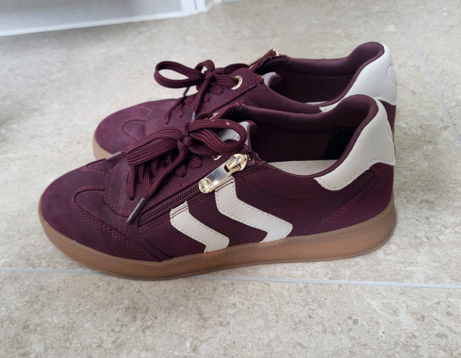 Sneakers Marco Tozzie maat 38., Ophalen of Verzenden, Zo goed als nieuw, Rood, Sneakers of Gympen