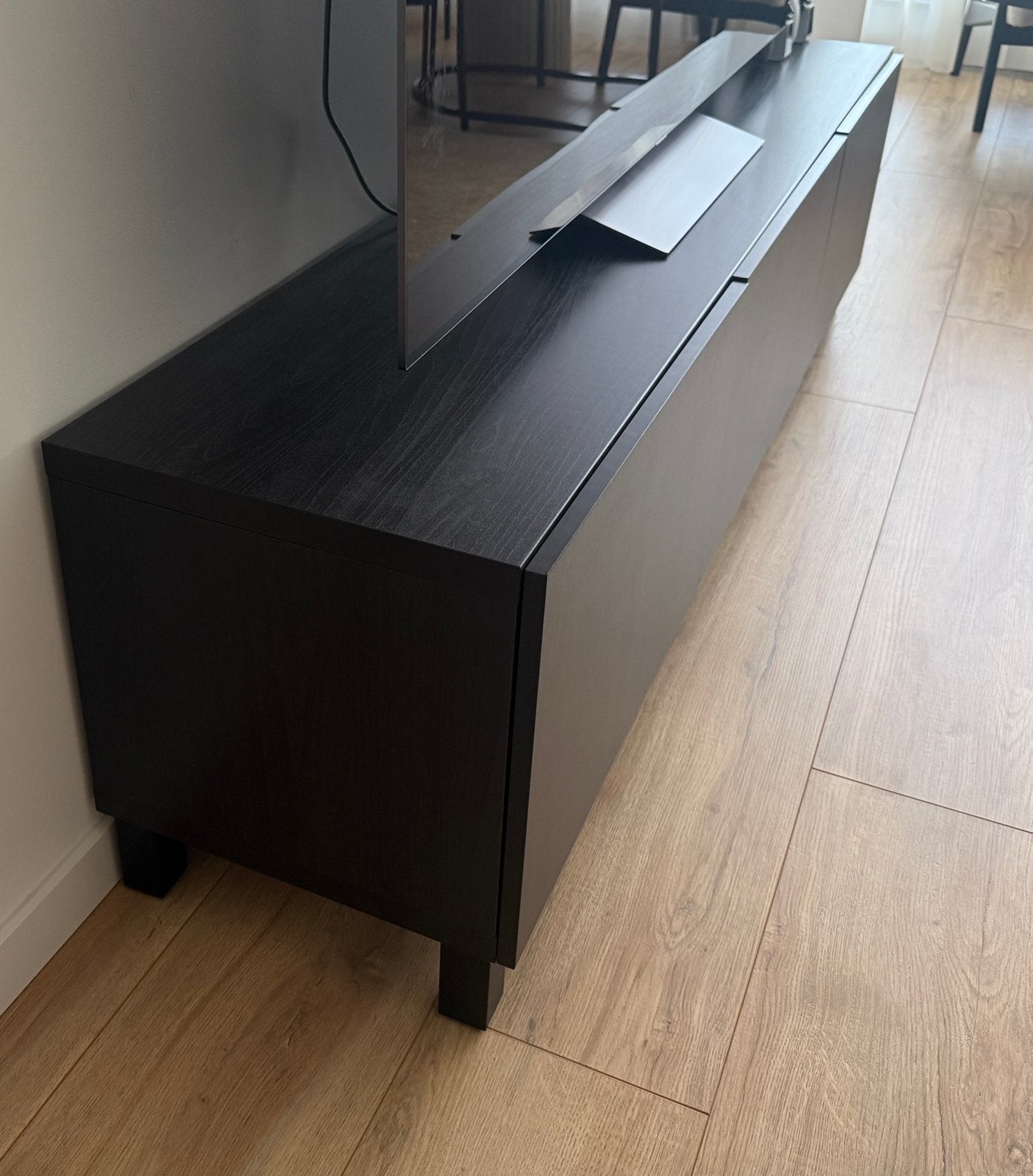 Ikea Bestå tv-meubel zwart-bruin 180x41x48 cm, Ophalen, Zo goed als nieuw, 25 tot 50 cm, Minder dan 100 cm