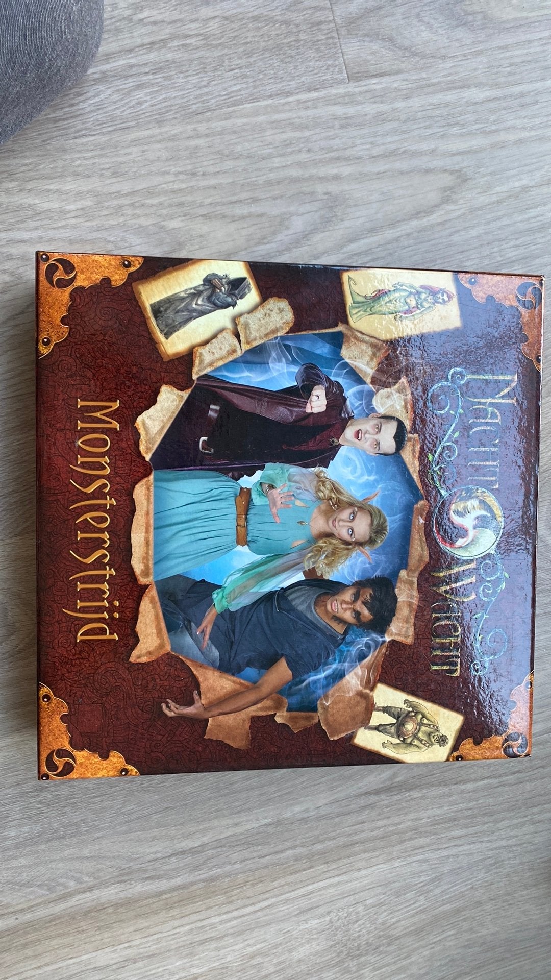 Nachtwacht monsterstriid bordspel, Ophalen of Verzenden, Zo goed als nieuw