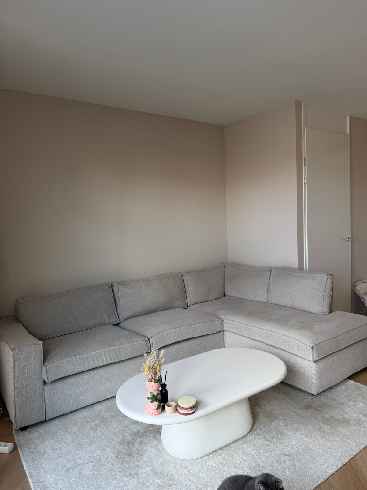 Beige hoekbank freddie woood rechts, Huis en Inrichting, Ophalen, Zo goed als nieuw