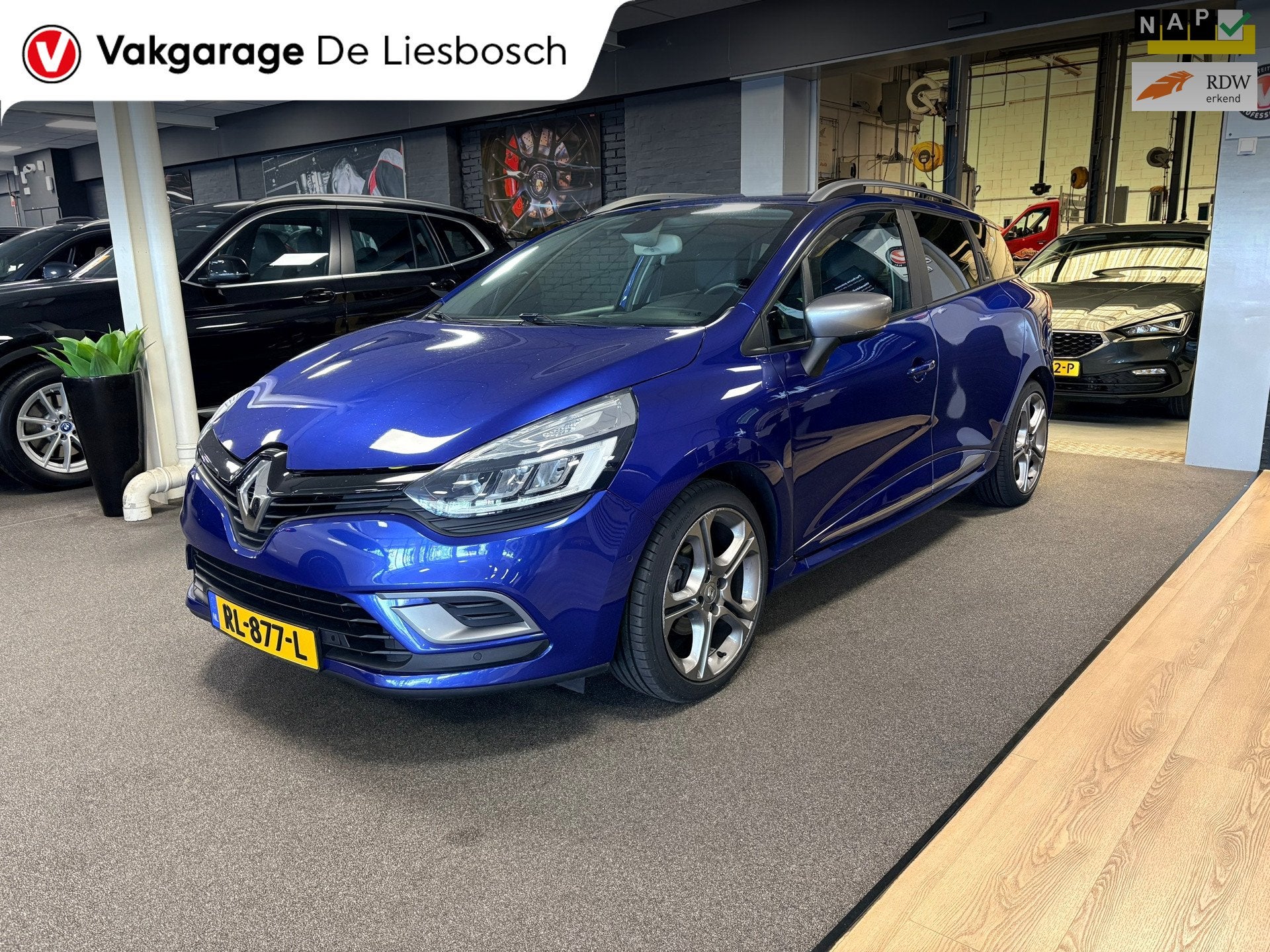 Renault Clio Estate 1.2 TCe Intens Gt-line automaat camera, Gebruikt, 4 cilinders, Origineel Nederlands, 19 km/l