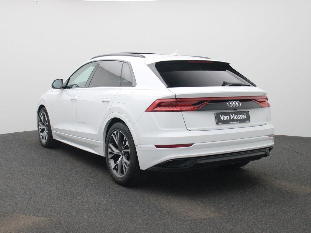 Audi Q8 55 TFSI e quattro Pro Line l Adaptive cruise control, Auto's, Audi, Automaat, 12 maanden, Stof, Gebruikt