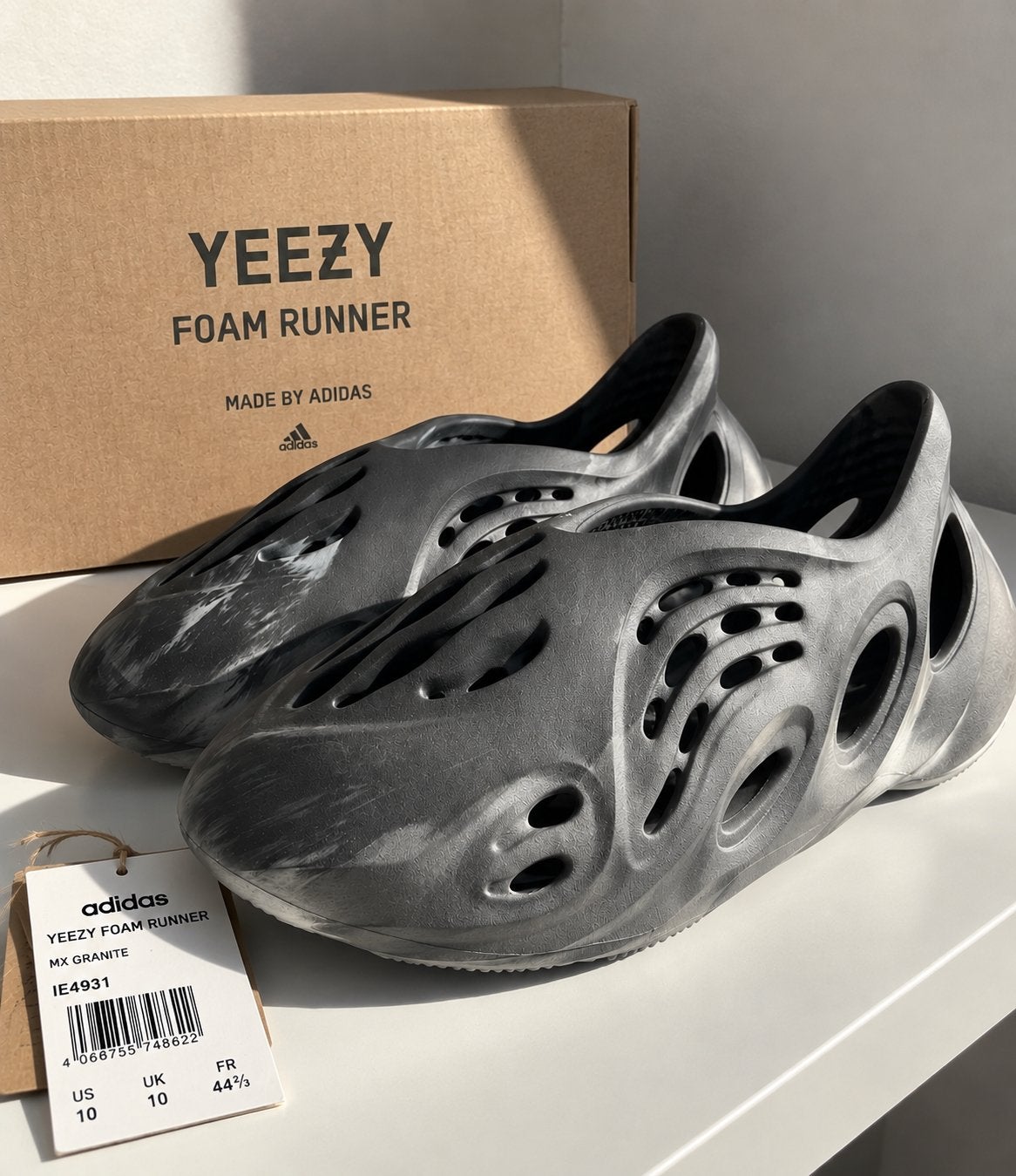 Yeezy Foam Runner MX Granite | Maat 44,5 | NIEUW, Kleding | Heren, Overige kleuren, Nieuw, Ophalen of Verzenden, Sneakers of Gympen