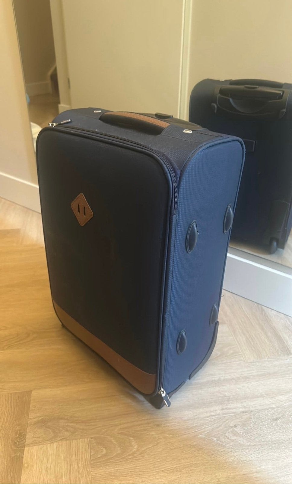 Enrico benetti handbagage koffer wieltjes, 50 tot 60 cm, Hard kunststof, Zo goed als nieuw, 35 tot 45 cm