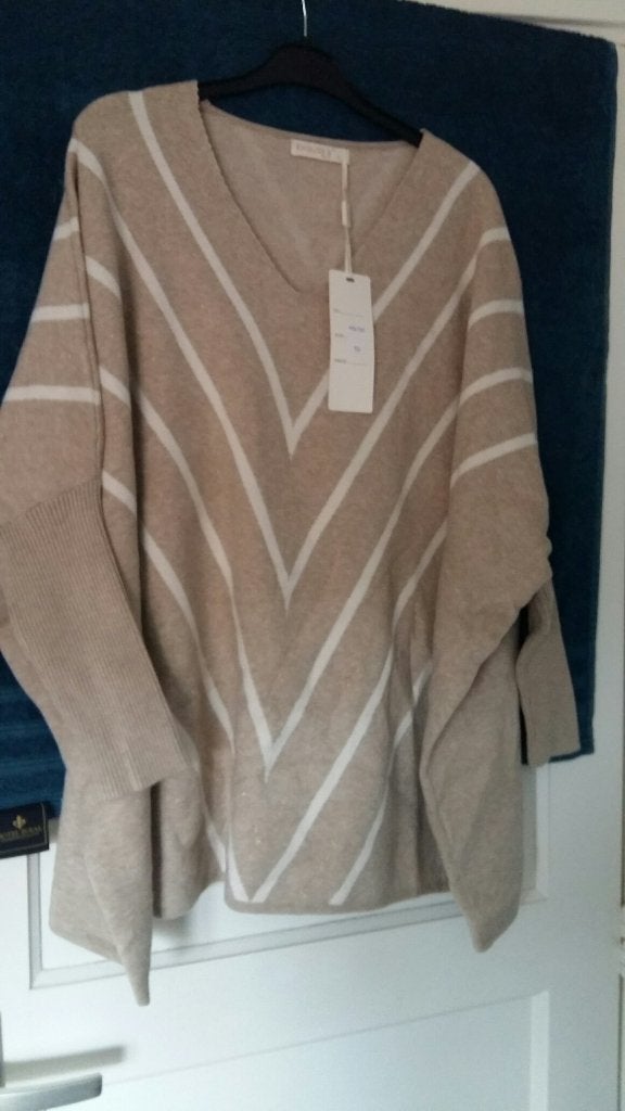 Nieuw poncho trui met glitter grote maat, Ophalen of Verzenden, Nieuw, Bruin, Trui of Vest