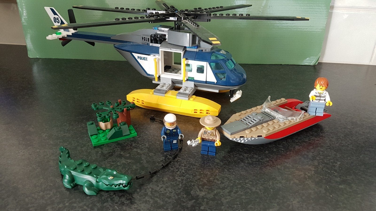 Helikopter lego, Verzenden