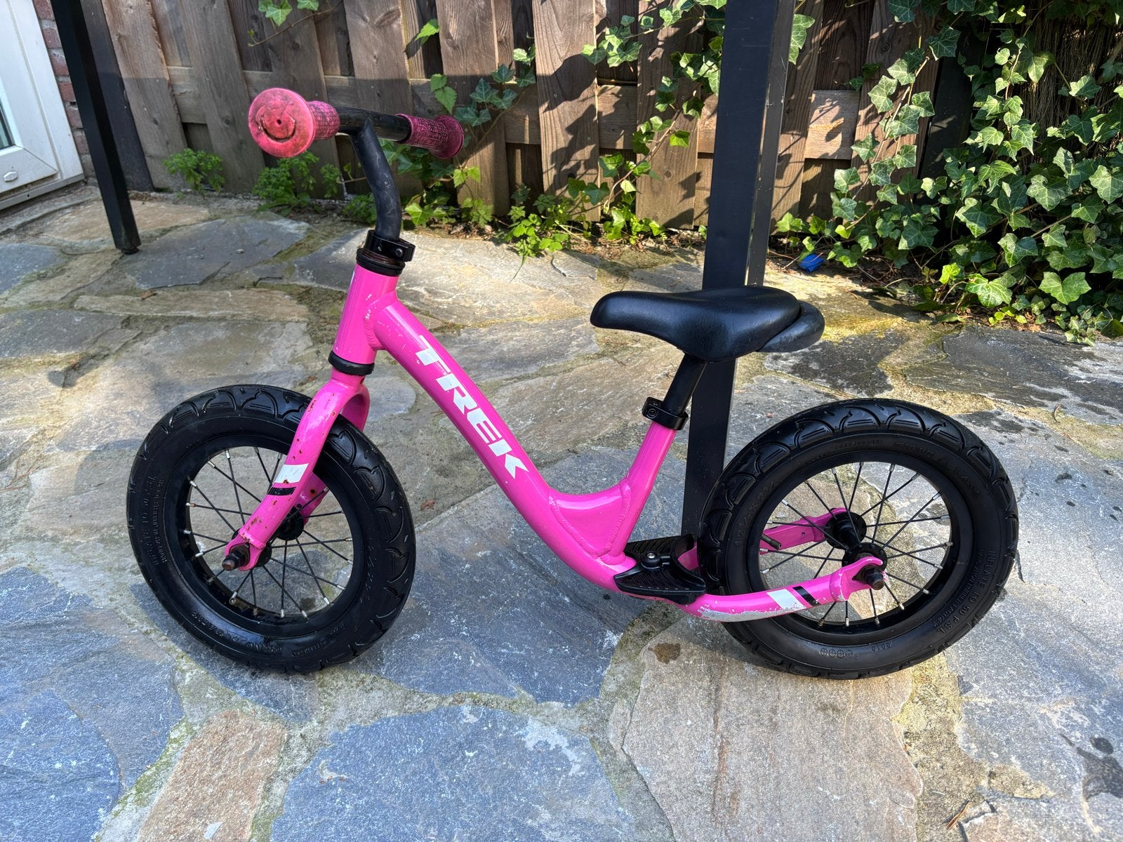 Trek loopfiets roze, Ophalen, Gebruikt, Minder dan 16 inch