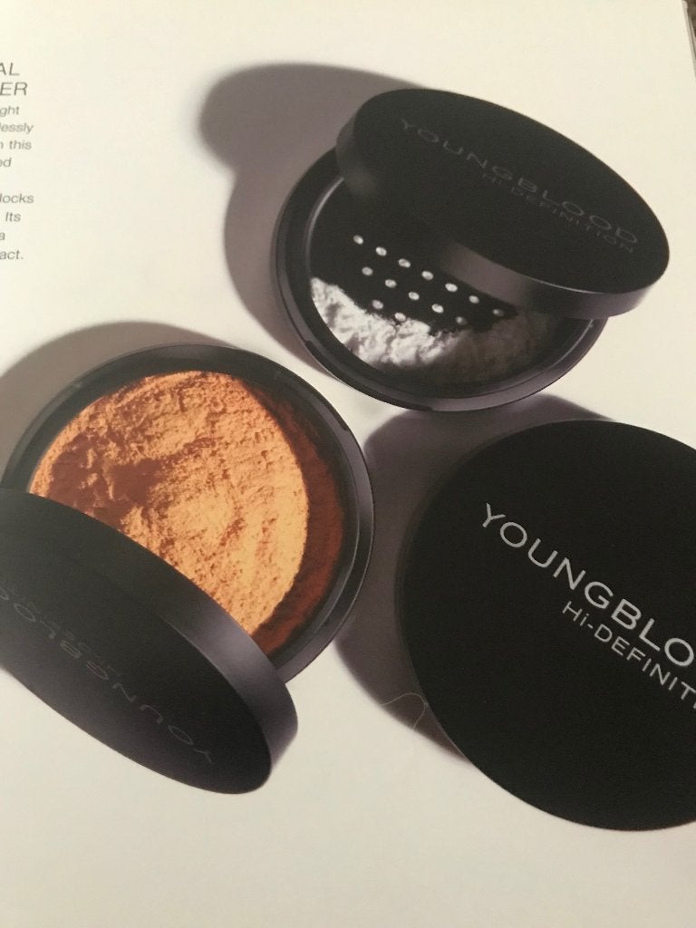 Youngblood (61,- = 37,50) Hi Definition Powder, Overige kleuren, Gehele gezicht, Nieuw, Ophalen of Verzenden
